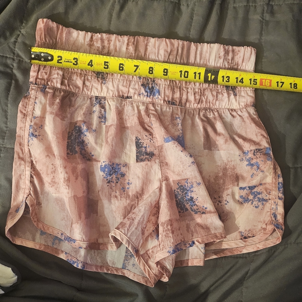 Dip‎ women’s high waisted running shorts with back pocket size Med
